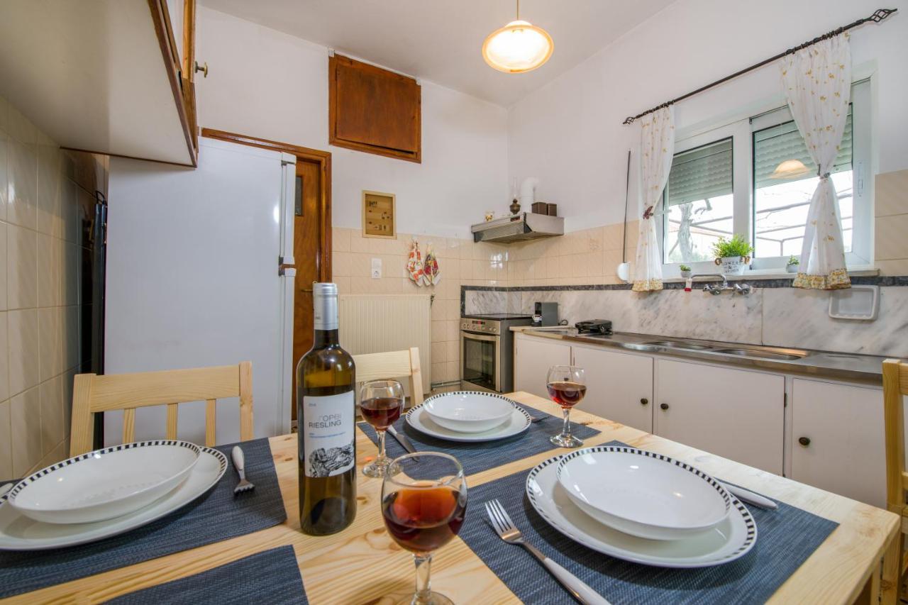 Plaka House Villa Екстериор снимка