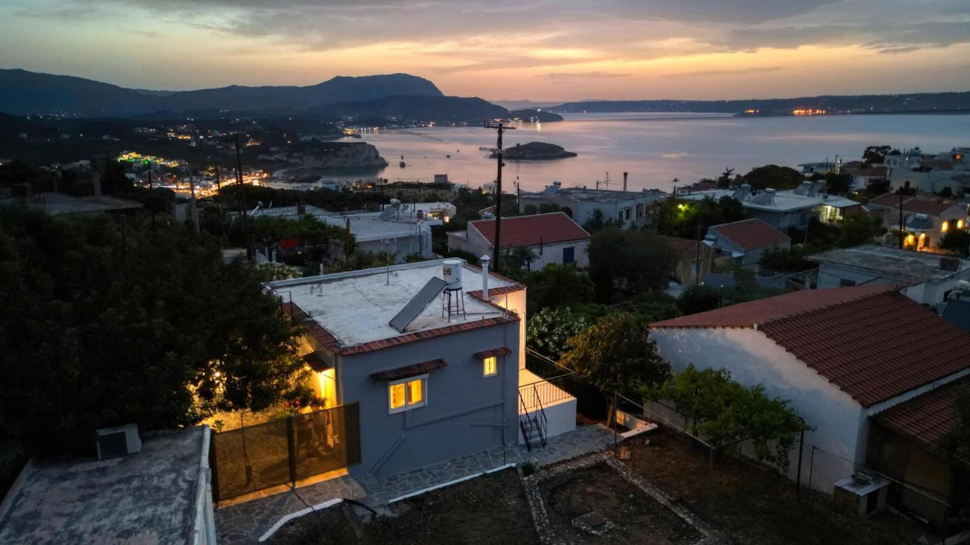 Plaka House Villa Екстериор снимка